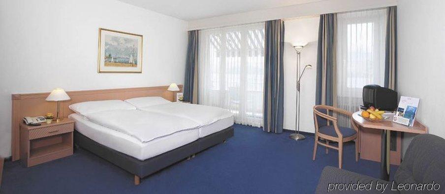 Bellevue - Contactless Self Check-In Hotel Lucerna Quarto foto