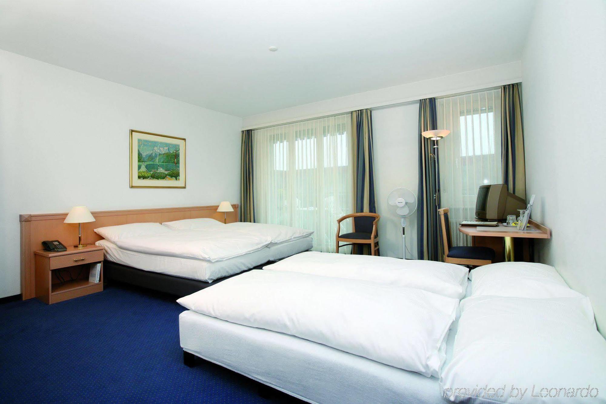 Bellevue - Contactless Self Check-In Hotel Lucerna Quarto foto